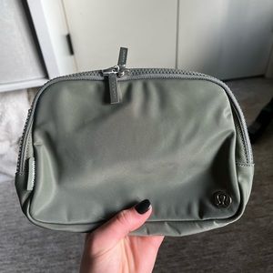 BRAND NEW LULU LEMON EVERYDAY BELT BAG LARGE